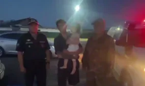 Балқаш көлінің жағалауында құтқарушылар төрт баласы бар отбасыға көмек көрсетті