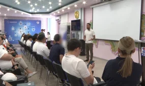 Представители партии Respublica встретились с трудовыми коллективами ВКО