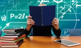 Грант бойынша міндеттемесін орындамаған студент мемлекетке тұрақсыздық айыбын төлемейтін болды
