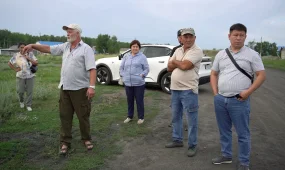 «Дышать невозможно»: причину неприятного запаха ищут в одном из пригородных сел СКО