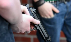Два учителя погибли при стрельбе в школе в Таиланде