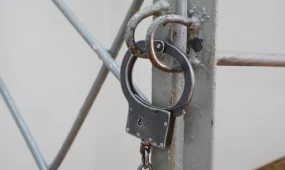 Ақтөбеде бұрынғы сүйіктісін аңдып, психологиялық қысым көрсеткен ер адам ұсталды