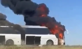 Батыс Қазақстанда автобус өртенді: ішінде 37 жолаушы болған