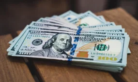 Доллар вырос до 469,93 тенге: курсы валют на 10 августа