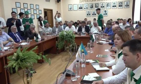 «Ауыл» партиясының өкілдері агроөнеркәсіп саласының мамандарымен кездесті