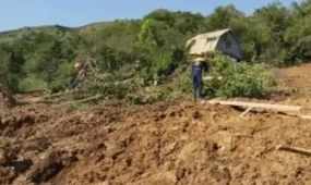 Нөсер жауыннан лай көшіп, 10 адам қаза тапты