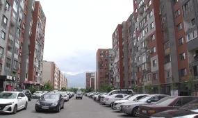 Алматыда құрбыларына қонаққа кеткен 17 жастағы қыз 7 қабаттан құлап, көз жұмды