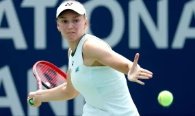 Елена Рыбакина вышла в полуфинал турнира WTA 1000 в Торонто