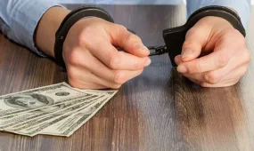 Ақтауда студенттерге оқу үлгерімін жақсартуға уәде берген алаяқ 3 жыл 9 айға сотталды
