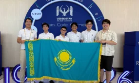 Казахстанский школьник вошел в топ-5 лучших программистов мира на IOI 2026