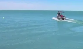ТЖМ қызметкерлері Балқаш көлінде екі баланы құтқарды