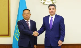 Олжас Бектенов обсудил с главой Hunan Junxin Environmental Protection Дай Даого перспективы расширения сотрудничества в области утилизации отходов