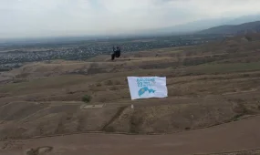Парапланерист необычным способом отдал свой голос на "Курултай-2026"
