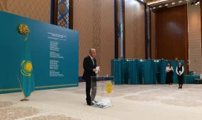 Президент Касым-Жомарт Токаев проголосовал на выборах депутатов Курултая