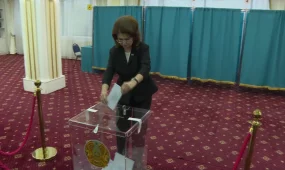 "Народ определяет своё будущее": Аида Балаева проголосовала на выборах в Курултай