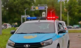 "Адасып кеткенсің ғой, жылама": полицейлер адасқан баланы әкесіне жедел жеткізді