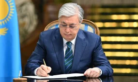 Глава государства направил поздравительную телеграмму поэтессе Марфуге Айтхоже