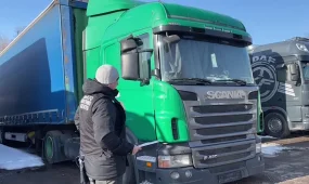 Алматы облысында 800-ден астам көлікті заңсыз тіркеген ұйымдасқан қылмыстық топтың 17 мүшесі сотталды