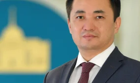 Мемлекет басшысы Құрылтай төрағасы лауазымына Айбек Дәдебайды ұсынды
