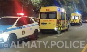 Мужчина насмерть разбился на электросамокате в Алматы