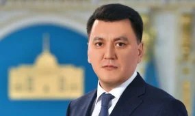 Тоқаев Ерлан Қаринді вице-президент лауазымына ұсынды