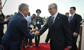 Мемлекет басшысы Қырғызстанға жұмыс сапарымен барды