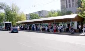 В Алматы 30 человек могут лишиться работы из-за решения о сносе остановочного комплекса
