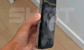 Жады толып қалған iPhone смартфоны 25 жастағы қыздың қолында өртеніп кетті