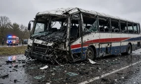 Автобус попал в аварию: погибли не менее 21 человека