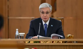Қасым-Жомарт Тоқаев пен Тхонглун Сисулит кеңейтілген құрамда келіссөз жүргізді