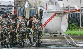 Через 10 дней после наводнения в Непале нашли чудом выживших людей