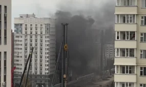 Пожар на крыше новостройки ликвидирован в Астане