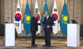 Корейский профессор заговорил на казахском языке перед Президентом Казахстана
