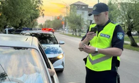 Шымкентте жедел жәрдем қызметкерлеріне 240 смарт-бейнежетон табысталды