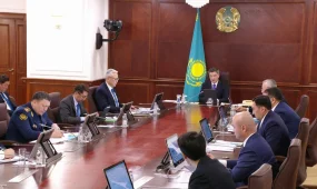 Бектенов потребовал улучшить качество дорог и предупредил руководство «КазАвтоЖола»