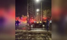 В Жезказгане подростки на BMW врезались в столб — погиб школьник