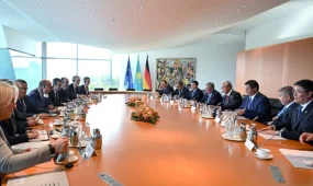 Президент Қасым-Жомарт Тоқаев Канцлер Фридрих Мерцті Қазақстанға шақырды