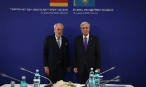 Президент Касым-Жомарт Токаев принял председателя наблюдательного совета Aurubis AG Фрица Варенхольта