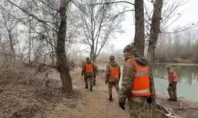 Өзеннен екі адамның денесі табылды. Минивэн жүк көлігінің тіркемесімен соқтығысты.