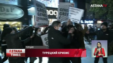 В Турции километровые очереди за топливом после падения лиры