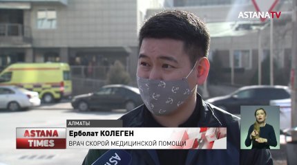 Выплаты ковидных надбавок требуют работники скорой помощи в Алматы