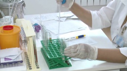 Заболеваемость коронавирусной инфекцией выросла в 2,4 раза за декабрь