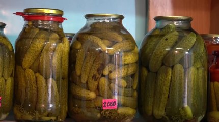 Тұздалған қияр мен қызанақтың саудасы қызып тұр