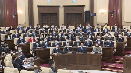 Закон "О Первом Президенте - Елбасы" утратил силу