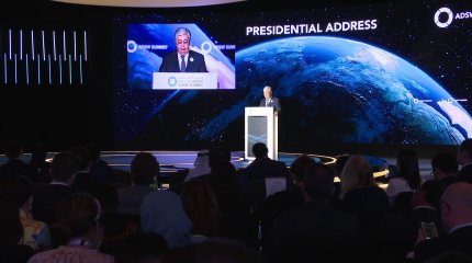 Мемлекет басшысы ресми сапармен Біріккен Араб Әмірліктеріне барды