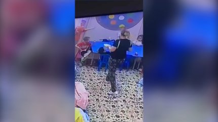 «Ребёнка накормили кашей за 48 секунд», - родители особенных детей заявили об издевательствах в инклюзивном центре