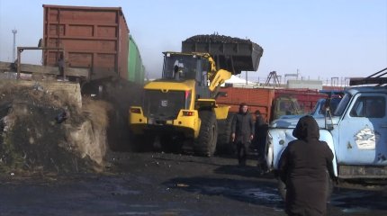 Шардара ауданының тұрғыны алтынын өткізіп, көмір алуда