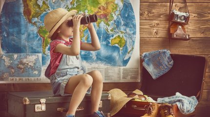 Две тысячи казахстанских детей смогут бесплатно летать самолётами по Kids Go free в 2023 году