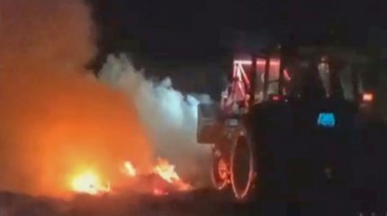 Удар молнии едва не уничтожил все запасы сена фермеров в ВКО