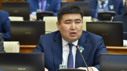 Халық әдемі сөз бен жаттанды жауапқа тойды – Елнұр Бейсембаев